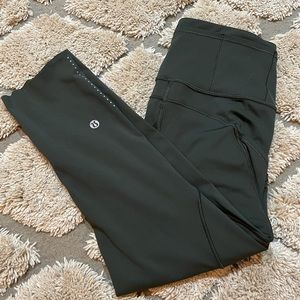 EUC cropped dark olive size 4 Lululemon leggings